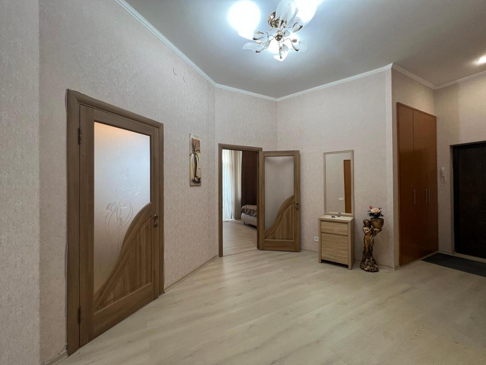 Apartment On Baseinaya Street 13 Киев Екстериор снимка